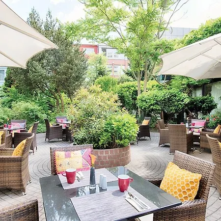 Leonardo Center Hotel 4*