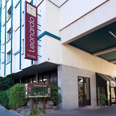 Leonardo Center 4*