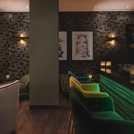 Hotel Leonardo Center 4*