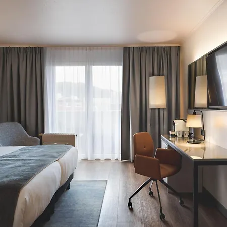 Leonardo Center Hotel