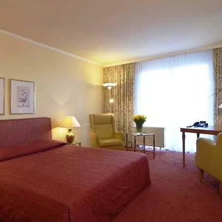Hotel Leonardo Center 4*