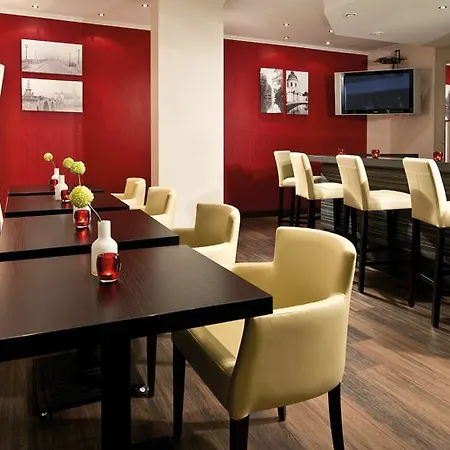 Leonardo Center Hotel 4*